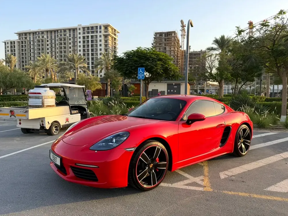 2017 Porsche 718 Cayman S - GCC Specs - Excellent Condition! - Image 11