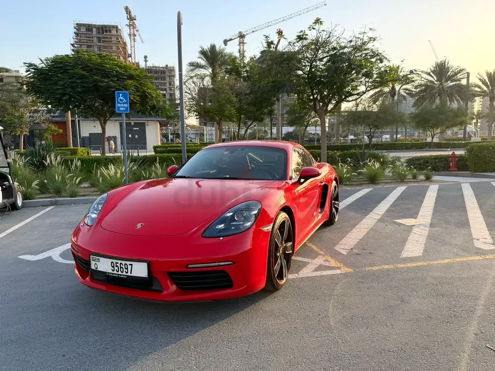 2017 Porsche 718 Cayman S - GCC Specs - Excellent Condition! - Image 7