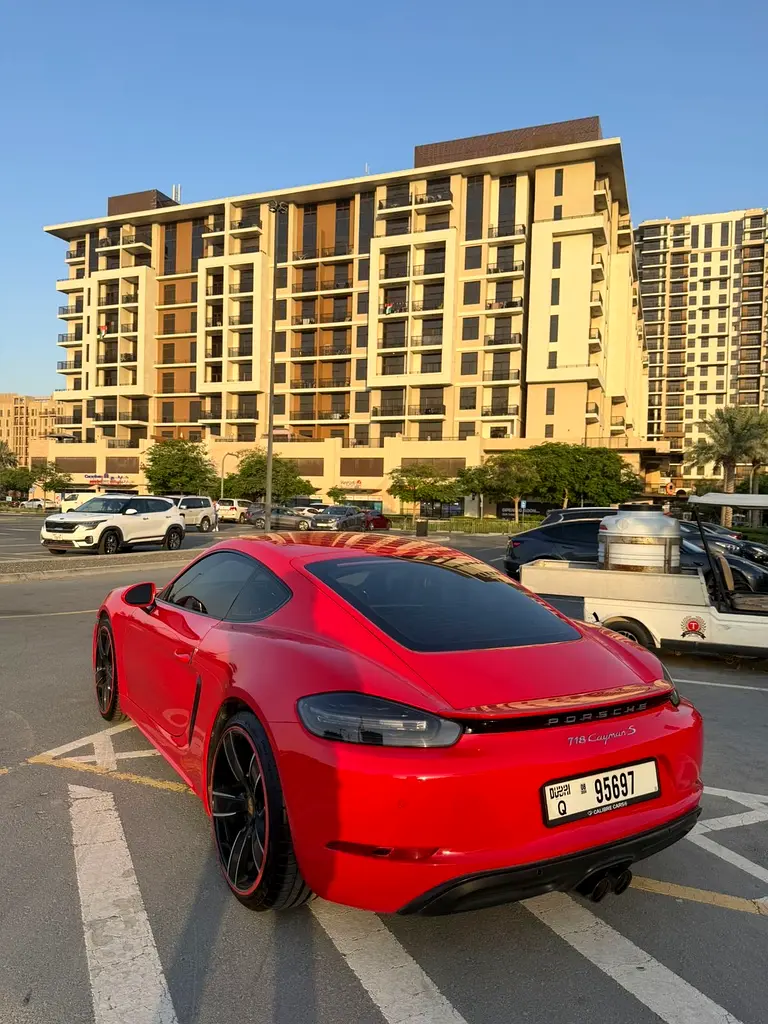 2017 Porsche 718 Cayman S - GCC Specs - Excellent Condition! - Image 8