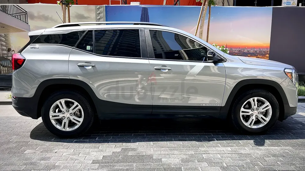 GMC Terrain 2023 GCC - Image 8