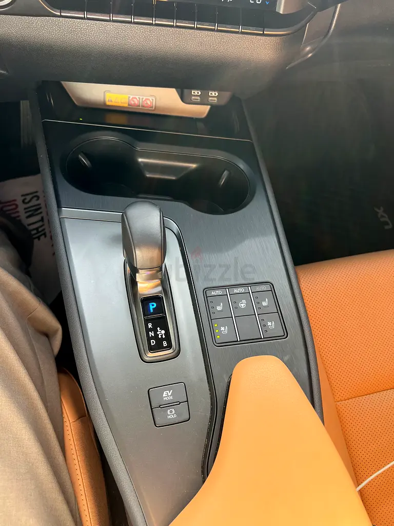 2025 Lexus UX 300h Premium | Brand New | Hybrid efficiency - Image 11