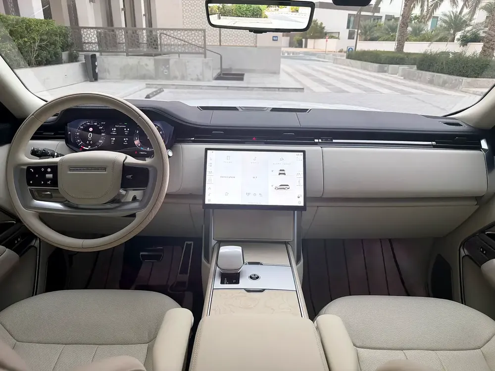 Range Rover P615 SV Autobiography LWB VIP Seats Under Warranty Till 2028 - Image 11