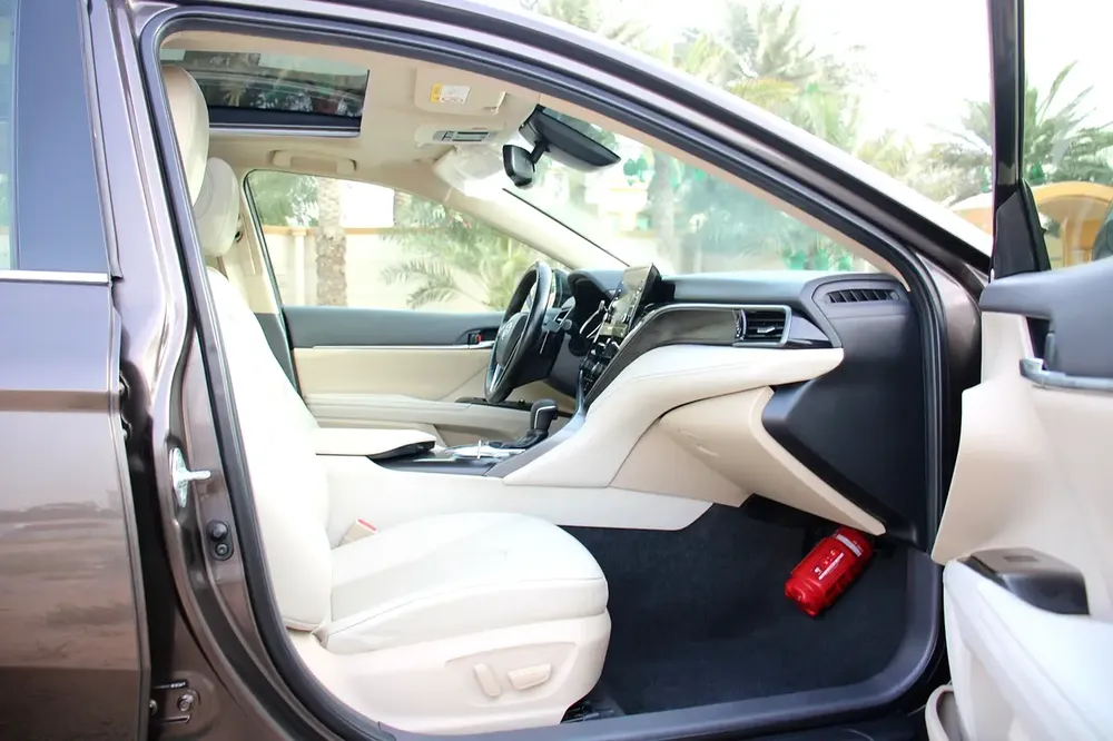 Toyota Camry V6 3.5L GCC! Panorama! We arrange bank loan! - Image 12