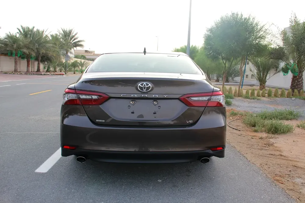 Toyota Camry V6 3.5L GCC! Panorama! We arrange bank loan! - Image 4