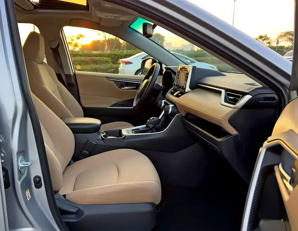 2019 Toyota Rav 4 4WD 2.5l, GCC Specifications - Image 11
