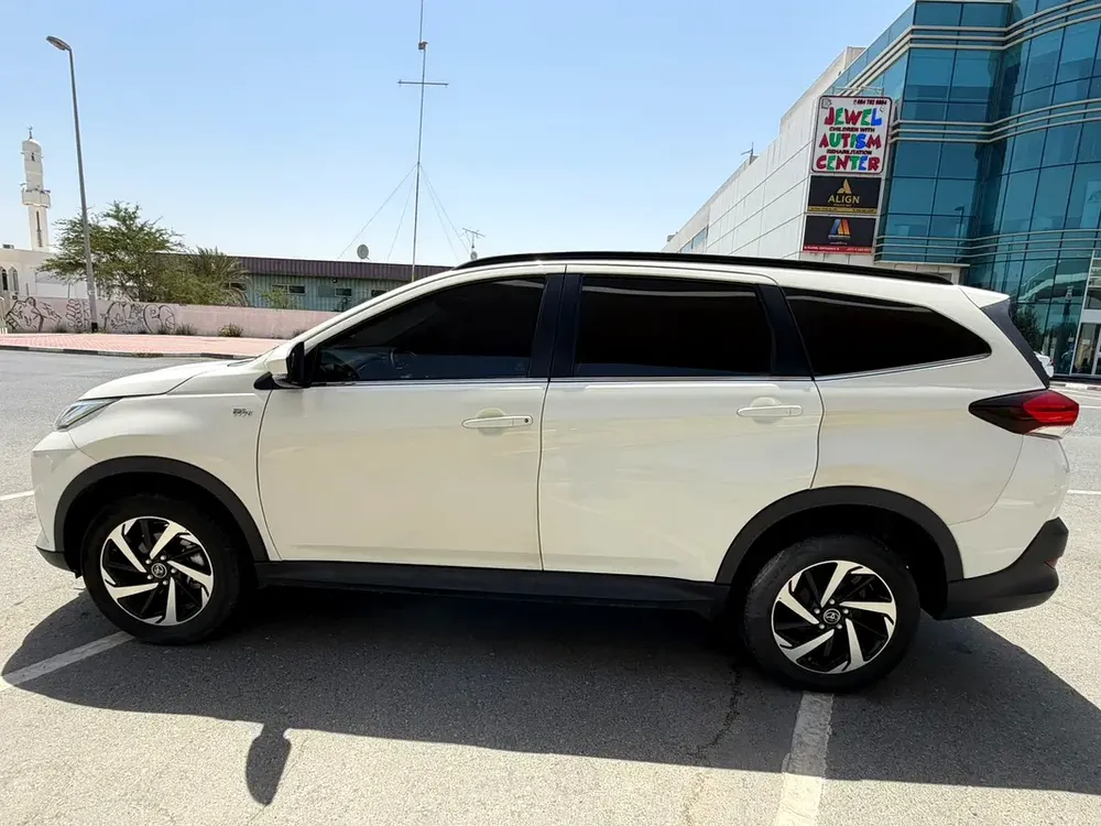 TOYOTA-RUSH EX-1.5L-2023-GCC-0% DOWN PAYMENT-FINANCE 5 YEARS-7990 - Image 5