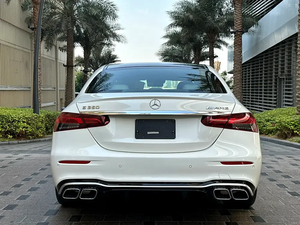 Mercedes-Benz E350 2021 | AMG Kit 63 | 360° Camera | Panoramic Roof | 13,000 KM - Image 5