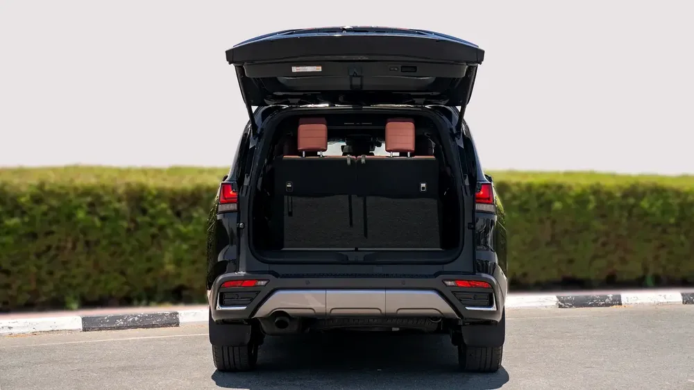Lexus LX 600 Premium 2026 GCC Specs - Like New! - Image 11