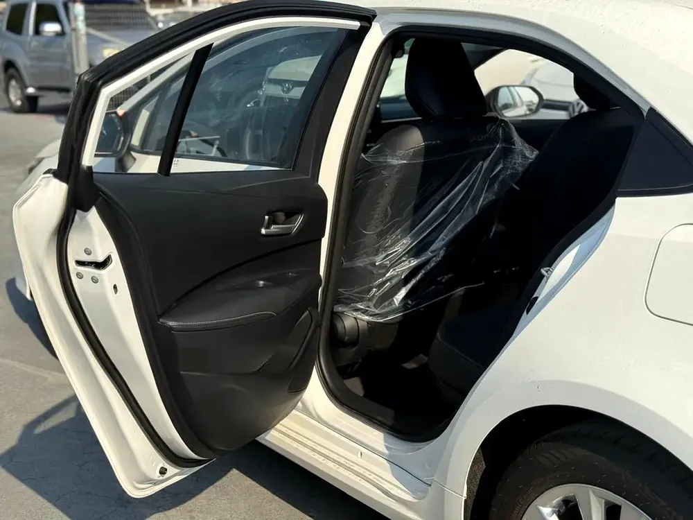 2025 TOYOTA COROLLA 1.8L HYBRID - Image 13