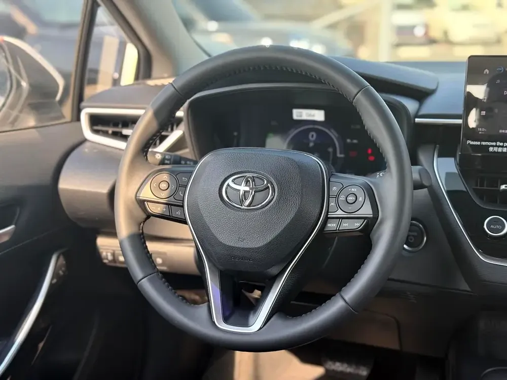 2025 TOYOTA COROLLA 1.8L HYBRID - Image 9