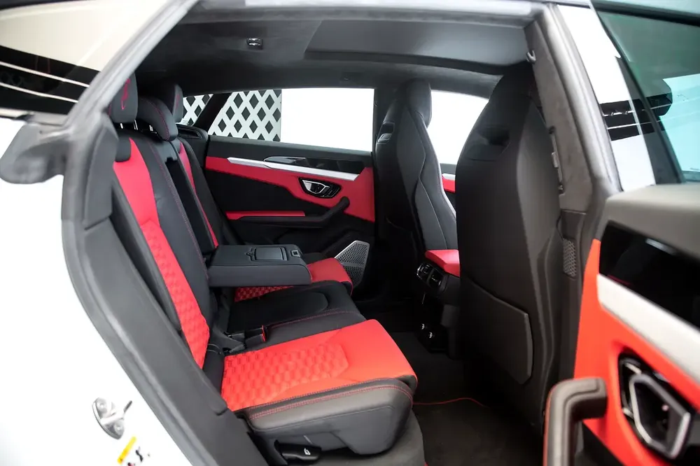 URUS | MASSAGE SEATS | PANORAMIC ROOF | WARRANTY AVAILABLE - Image 5