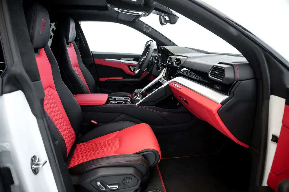 URUS | MASSAGE SEATS | PANORAMIC ROOF | WARRANTY AVAILABLE - Image 7