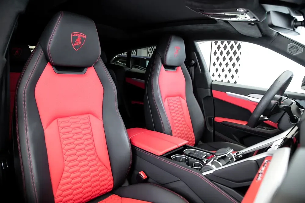 URUS | MASSAGE SEATS | PANORAMIC ROOF | WARRANTY AVAILABLE - Image 8