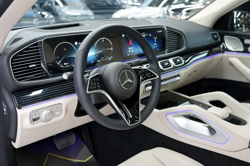 2025 Mercedes-Benz GLE 450 4MATIC Coupe (GCC Specs) - Image 9