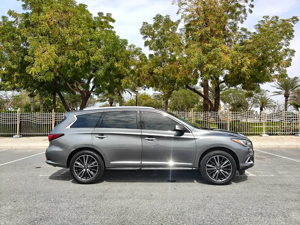INFINITI QX60 2016 GCC, NEW GENERATION, FULL OPTION WITH BOSE SYSTEM & BLIND SPOT, PRISTINE COND - Image 12
