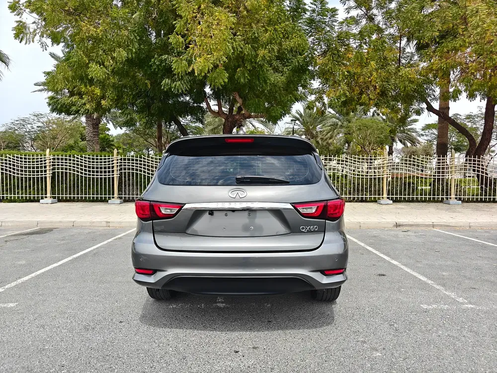 INFINITI QX60 2016 GCC, NEW GENERATION, FULL OPTION WITH BOSE SYSTEM & BLIND SPOT, PRISTINE COND - Image 14