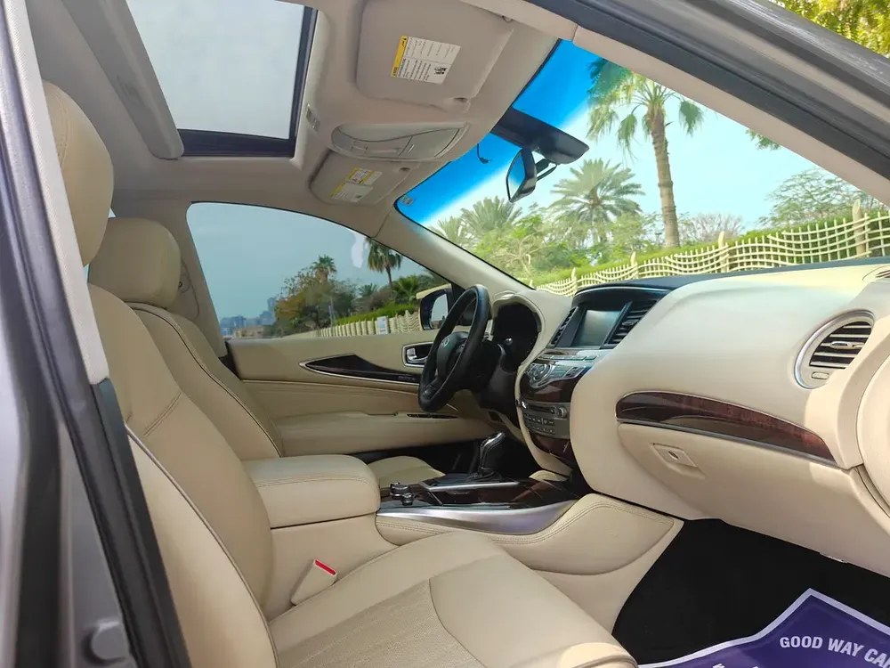 INFINITI QX60 2016 GCC, NEW GENERATION, FULL OPTION WITH BOSE SYSTEM & BLIND SPOT, PRISTINE COND - Image 5