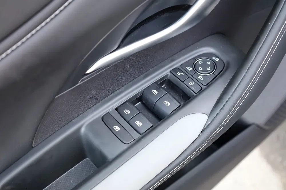 Brand New 2025 BYD SEALION Premium Edition PHEV 1.5L Only for EXPORT - Image 14
