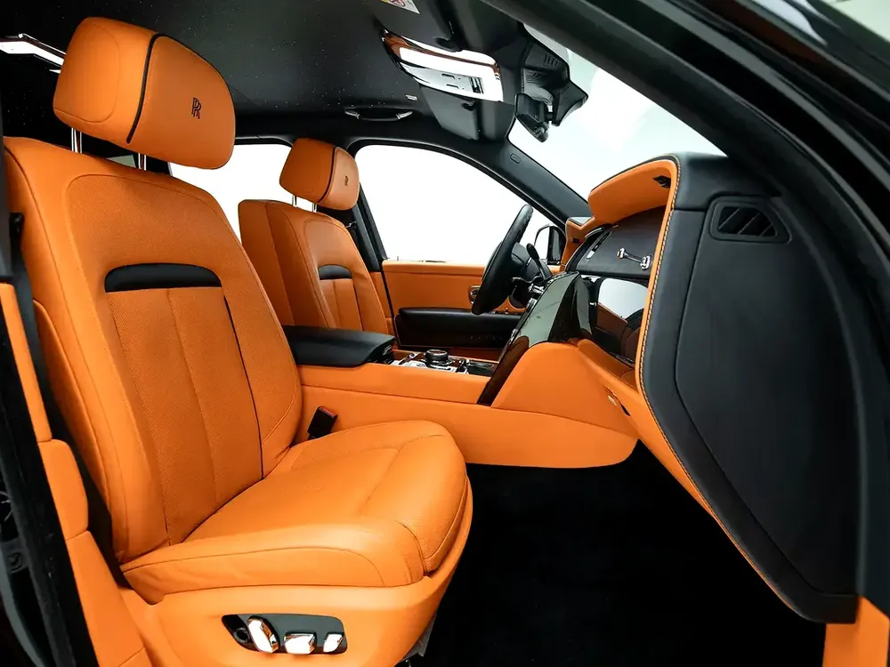 2022 | Rolls Royce | Cullinan | Black Badge | GCC Spec - Image 11