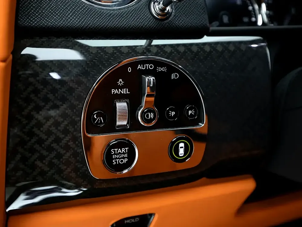 2022 | Rolls Royce | Cullinan | Black Badge | GCC Spec - Image 14