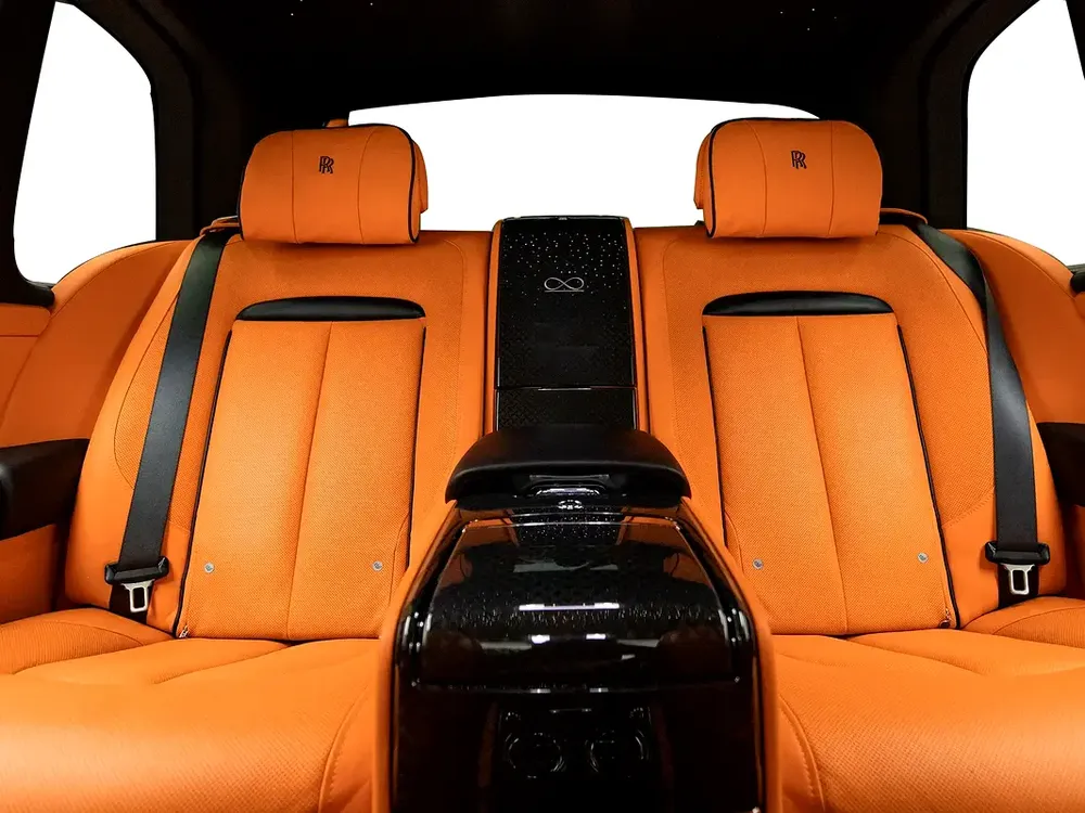 2022 | Rolls Royce | Cullinan | Black Badge | GCC Spec - Image 16
