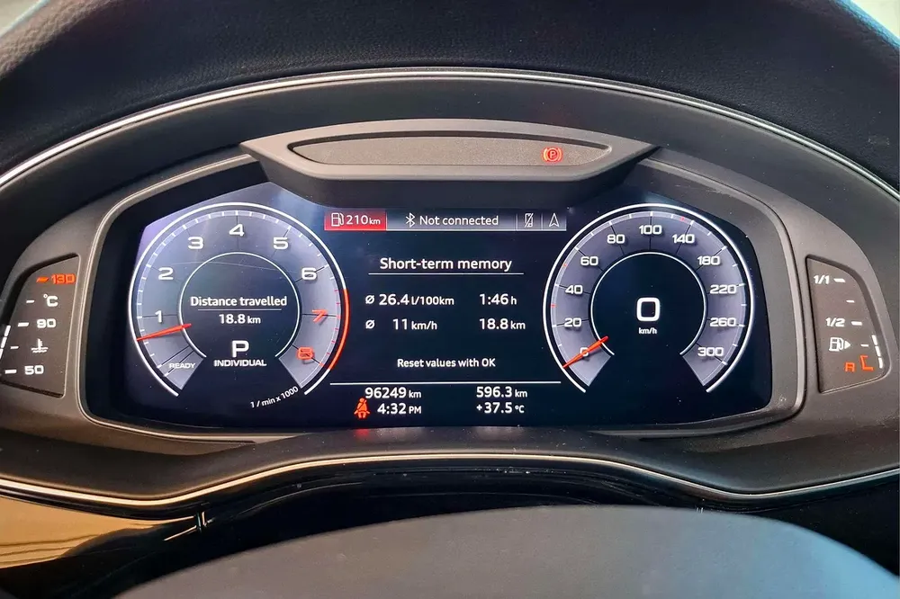 AED 1976/month | 2020 Audi Q8 55 TFSI Quattro | GCC Specs | Ref#441046 - Image 15