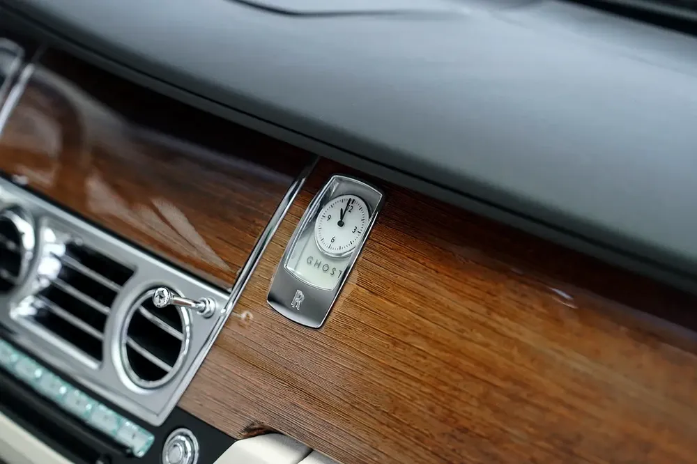 4 BUTTONS | PANORAMIC ROOF | WOOD TRIM INTERIOR | GHOST | WARRANTY AVAILABLE - Image 15