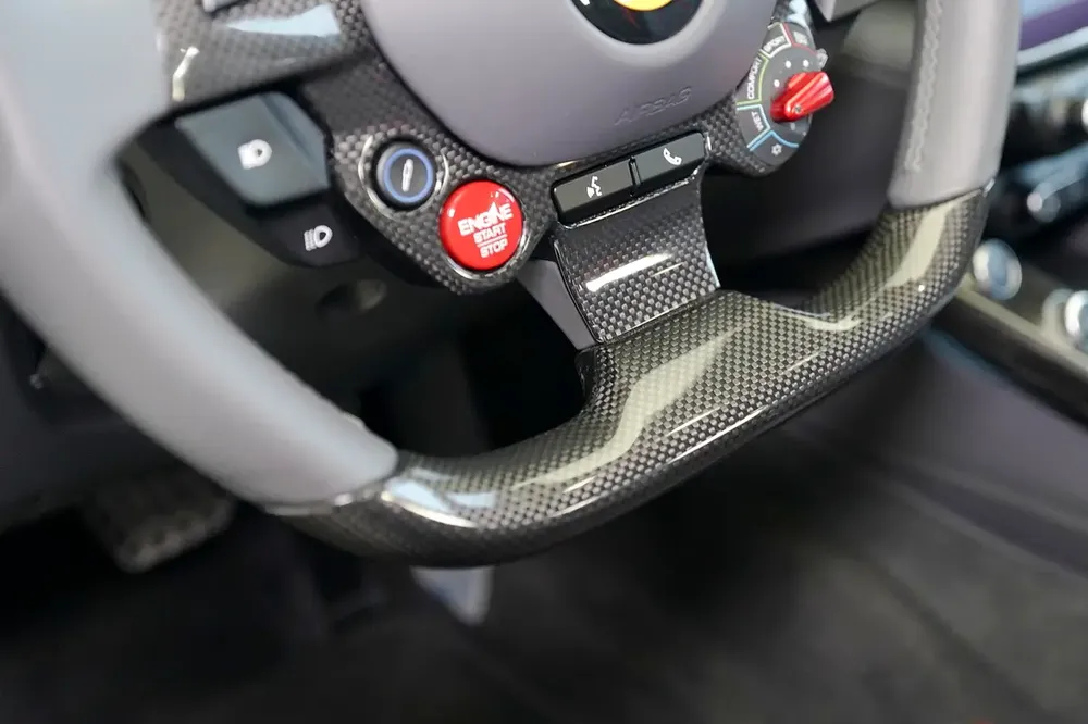 GTC4 LUSSO V12 | JBL AUDIO | CARBON TRIM INTERIOR AND EXTERIOR | WARRANTY AVAILABLE - Image 12