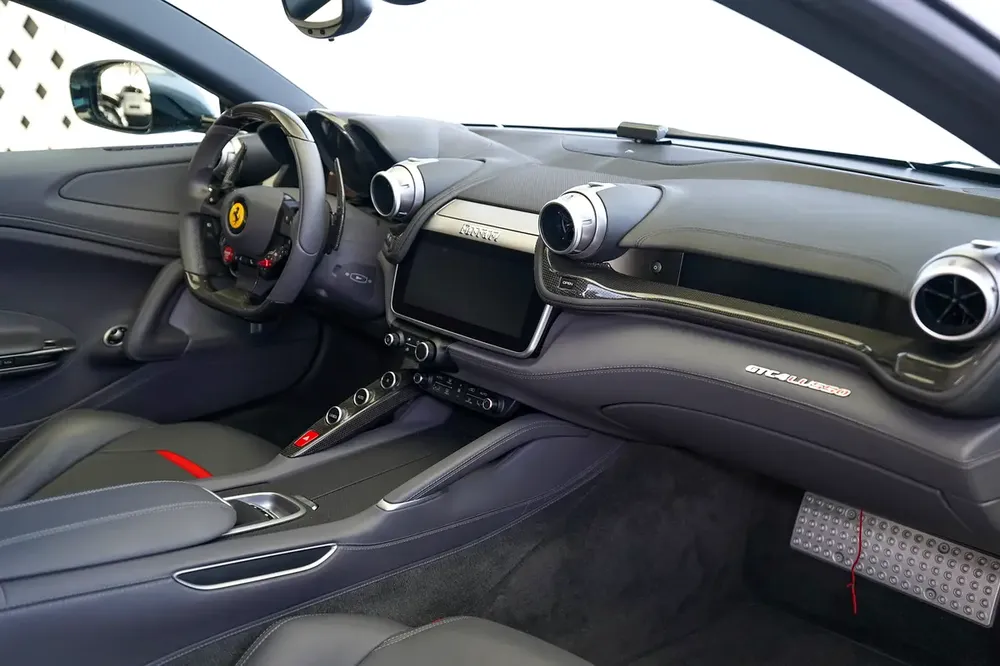 GTC4 LUSSO V12 | JBL AUDIO | CARBON TRIM INTERIOR AND EXTERIOR | WARRANTY AVAILABLE - Image 14