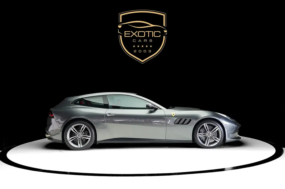 GTC4 LUSSO V12 | JBL AUDIO | CARBON TRIM INTERIOR AND EXTERIOR | WARRANTY AVAILABLE - Image 4
