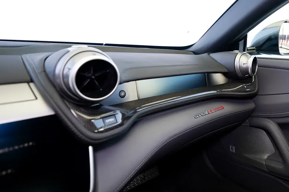 GTC4 LUSSO V12 | JBL AUDIO | CARBON TRIM INTERIOR AND EXTERIOR | WARRANTY AVAILABLE - Image 8