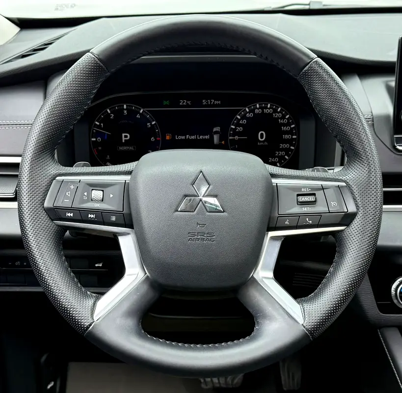 2023 Mitsubishi Outlander, 2026 Mitsubishi Warranty, Full Mitsubishi Service History, Low Km, GCC - Image 15