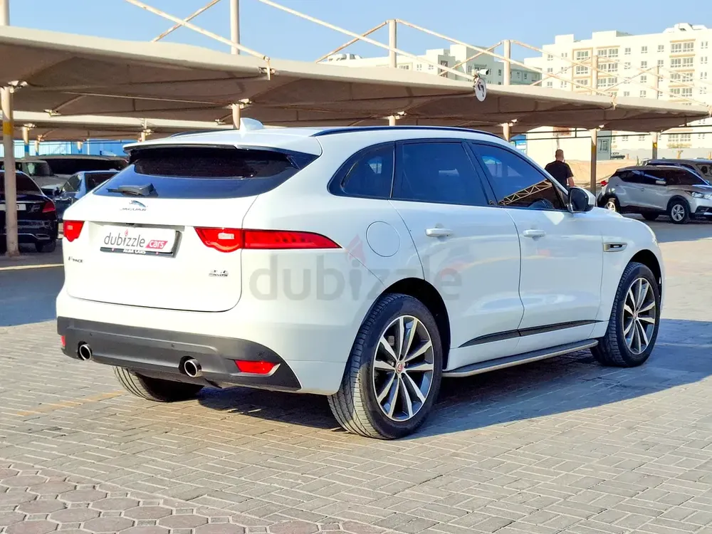 AED 1149/month | 2017 Jaguar F-Pace R-Sport | GCC Specs | Ref#400180 - Image 6