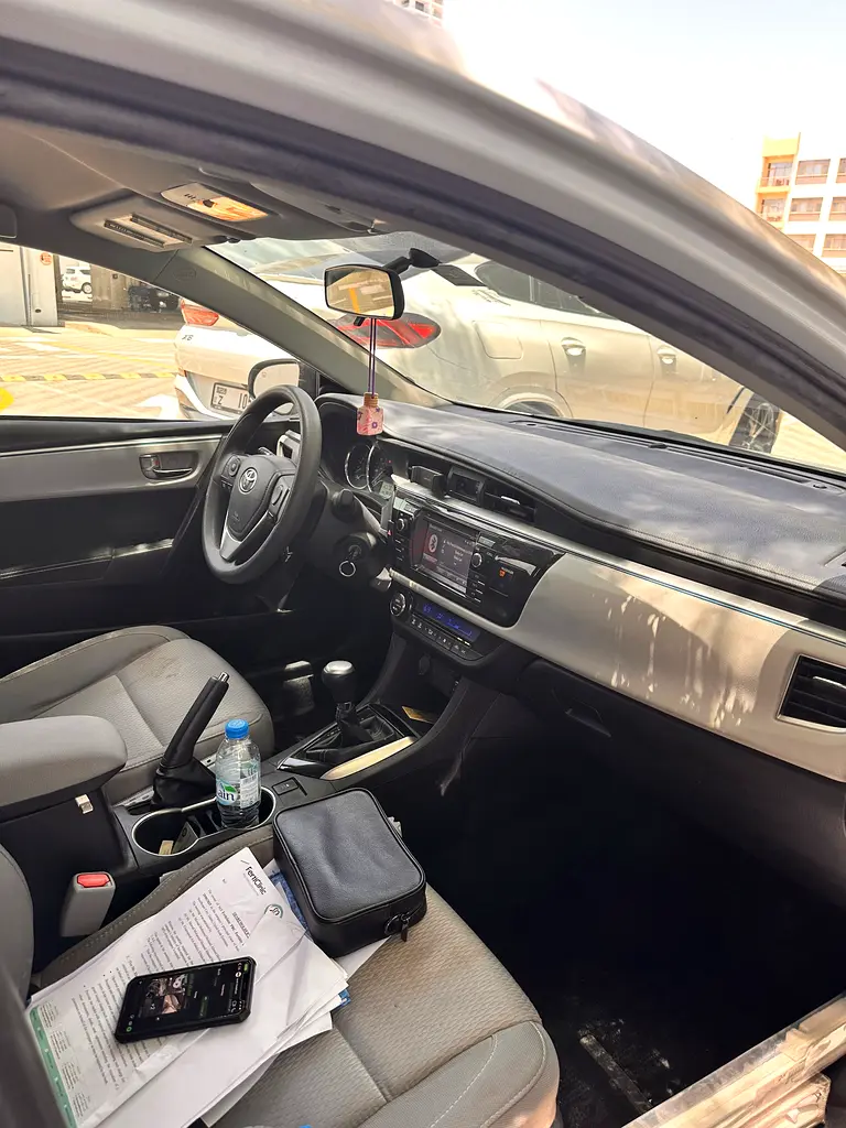 Toyota Corolla 2015 LE | Very Clean | 88K Miles - Image 7