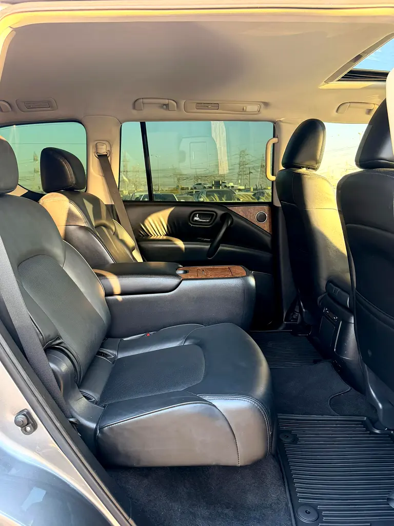 2021 Nissan Armada SL  - FULL OPTION - Image 11