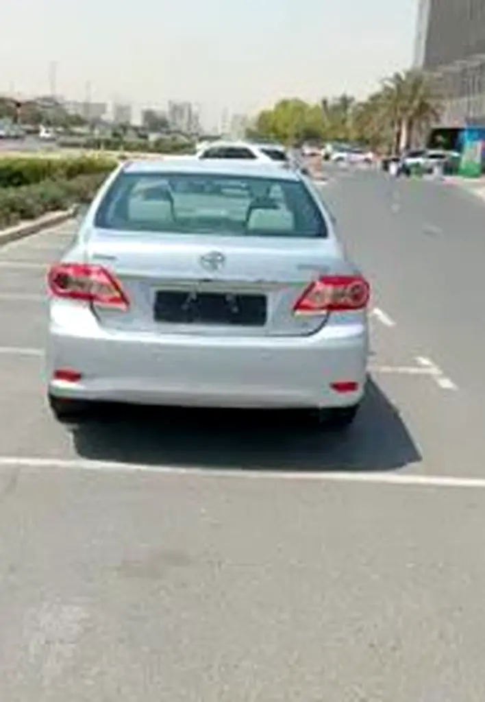 Toyota Corolla 1.8 XLI  2011 GCC Specs Lady Driven - Image 8