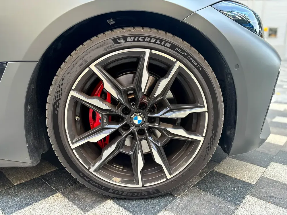 BMW M440i GCC 2023 Warranty + Service Contract - Image 4