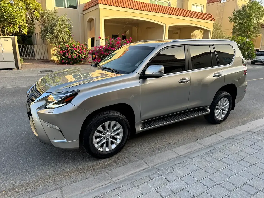 Lexus GX 460 Premium 2023 | GCC Specs | Low Mileage | Luxury SUV - Image 12