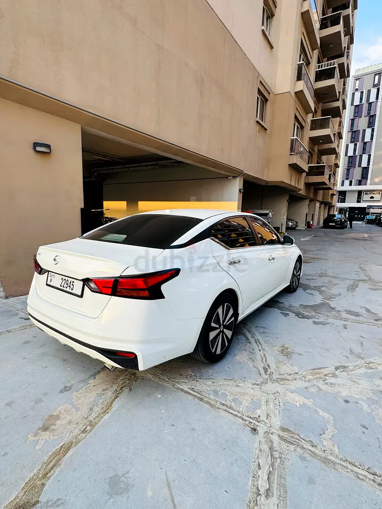 Nissan altima 2019 - Image 5