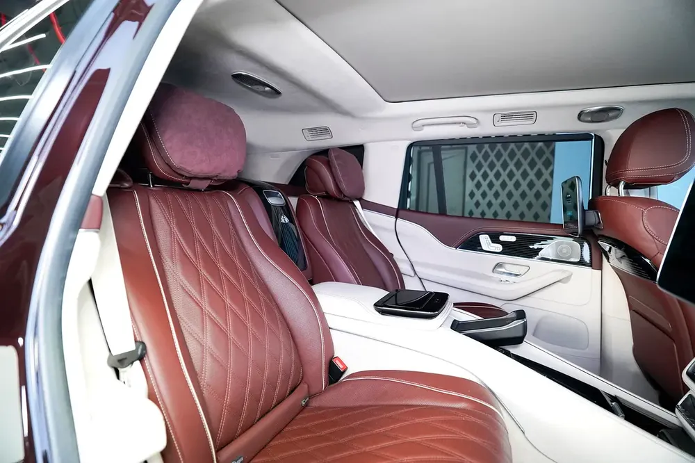 MAYBACH GLS 600 | GCC | REAR ENTERTAINMENT | BURMESTER AUDIO | DEALER WARRANTY - Image 12