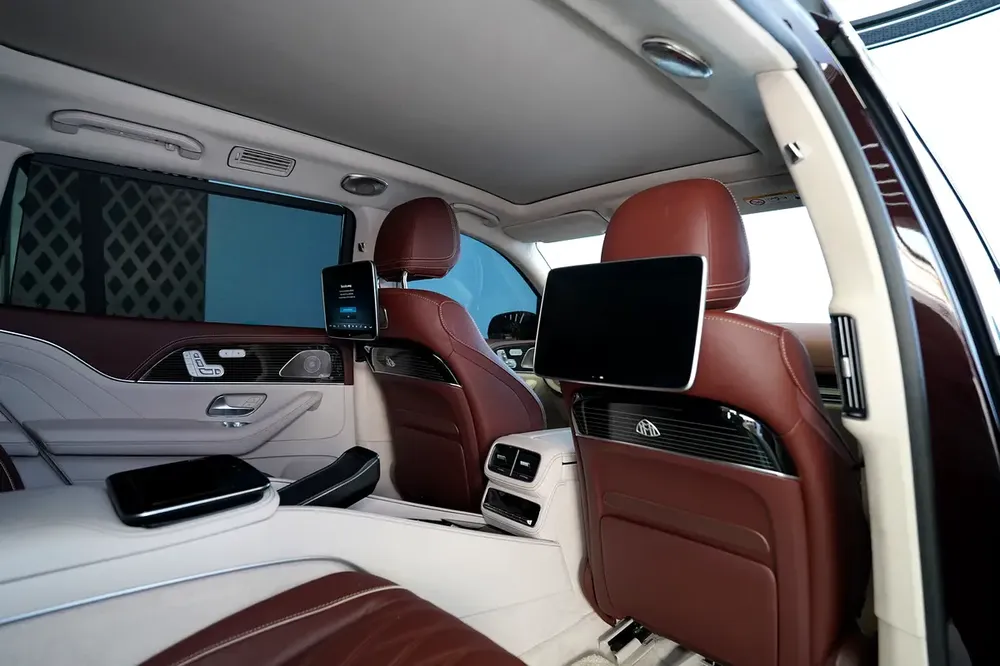 MAYBACH GLS 600 | GCC | REAR ENTERTAINMENT | BURMESTER AUDIO | DEALER WARRANTY - Image 13