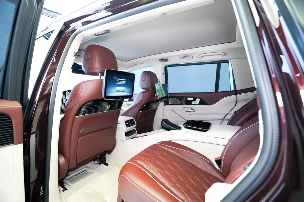 MAYBACH GLS 600 | GCC | REAR ENTERTAINMENT | BURMESTER AUDIO | DEALER WARRANTY - Image 9