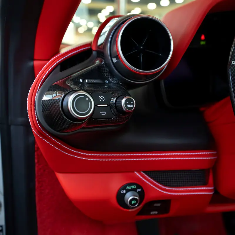 2021  FERRARI F8 SPIDER  DONE ONLY 7000KM - Image 17