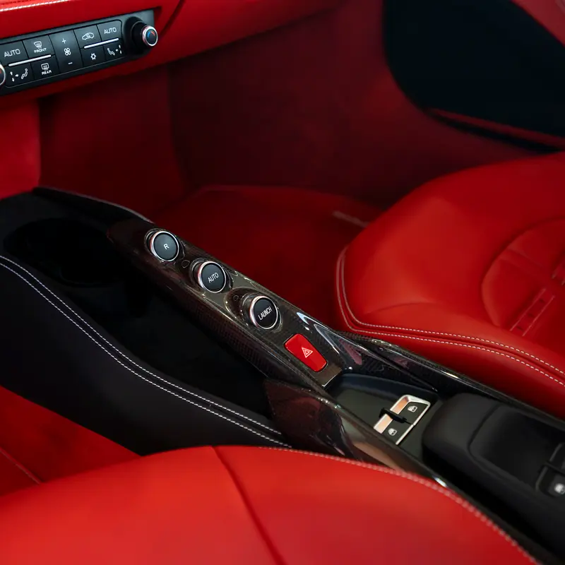 2021  FERRARI F8 SPIDER  DONE ONLY 7000KM - Image 18