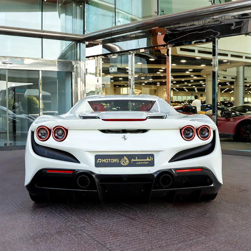 2021  FERRARI F8 SPIDER  DONE ONLY 7000KM - Image 4