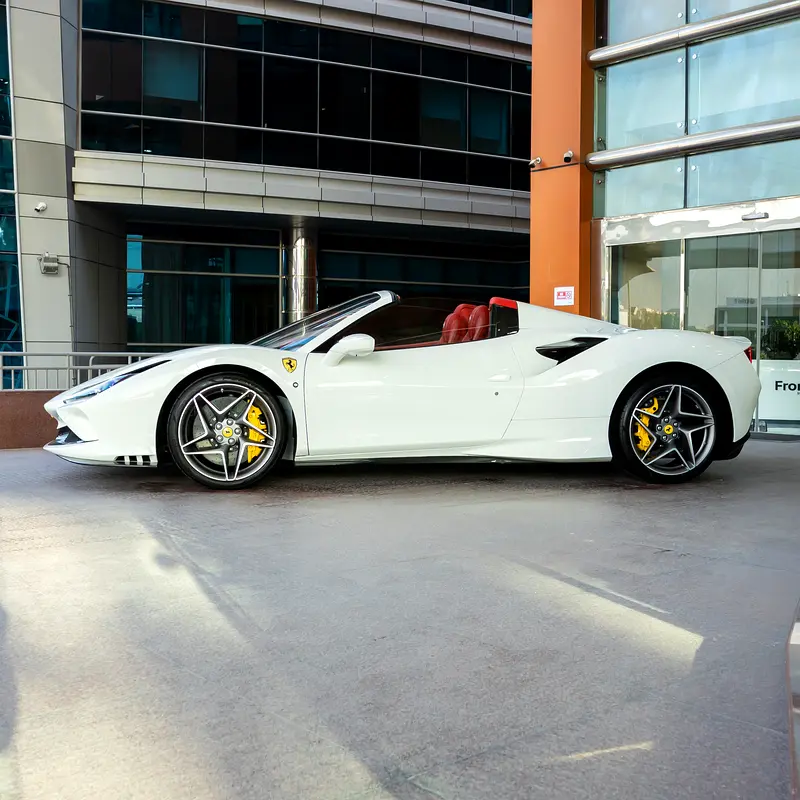 2021  FERRARI F8 SPIDER  DONE ONLY 7000KM - Image 8
