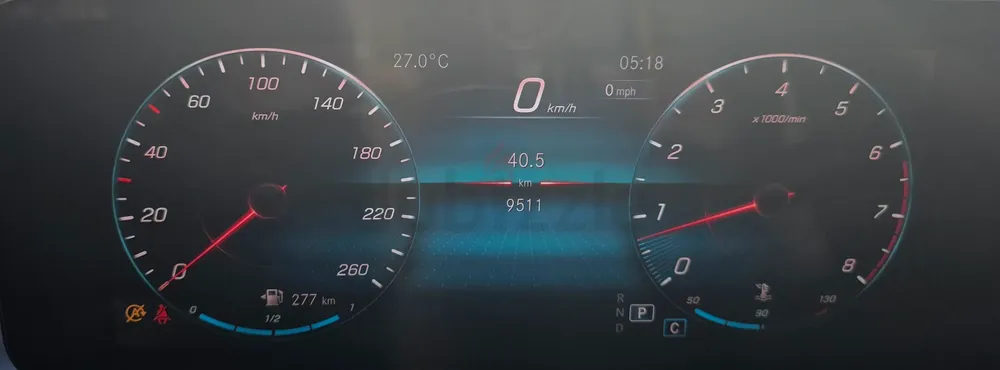MERCEDES A220 2021 - Image 17