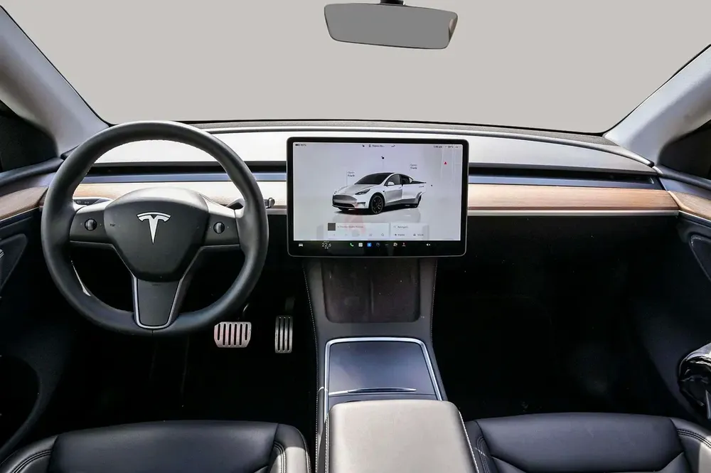 AED 1900/month | 2023 Tesla Model Y  | GCC Specs | Ref#421027 - Image 9