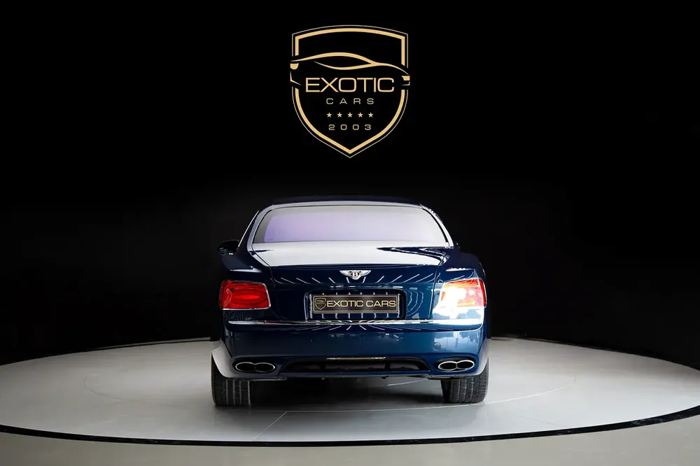 FLYING SPUR V8 | GCC CAR | LOW MILEAGE | WARRANTY AVAILABLE - Image 14