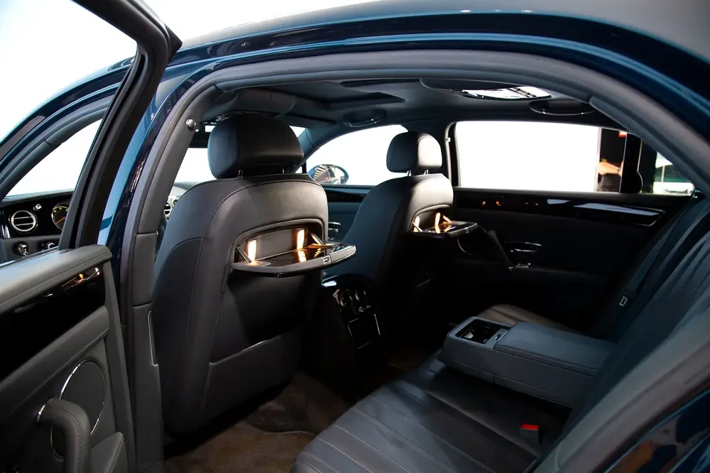 FLYING SPUR V8 | GCC CAR | LOW MILEAGE | WARRANTY AVAILABLE - Image 5